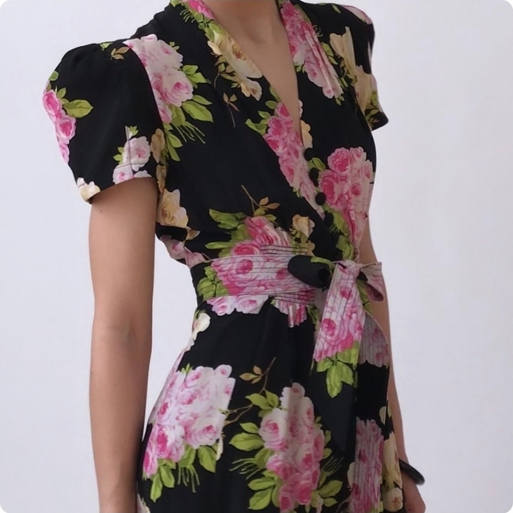 Vintage BETSEY JOHNSON Floral Silk Dress 1940s Style